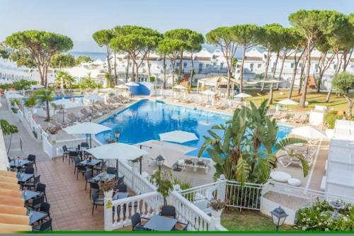 Sea View Holiday Home In Marbella Resort