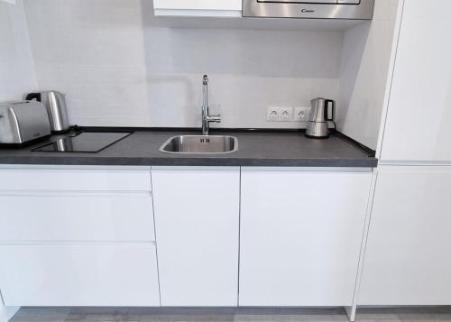 Apartamento Cibeles 904. Moderm Studio With Sea Views In Marbella Centre.