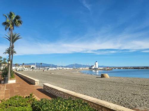 Apartamento Duquesa 2 Bed With Sea And Golf Views And 5 Pools