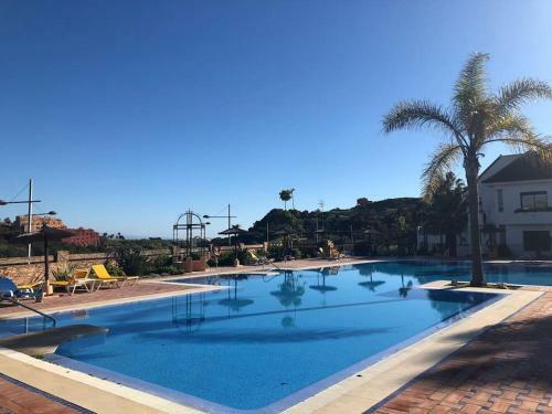 Apartamento Duquesa 2 Bed With Sea And Golf Views And 5 Pools
