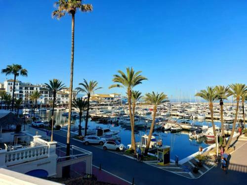 Apartamento Duquesa 2 Bed With Sea And Golf Views And 5 Pools