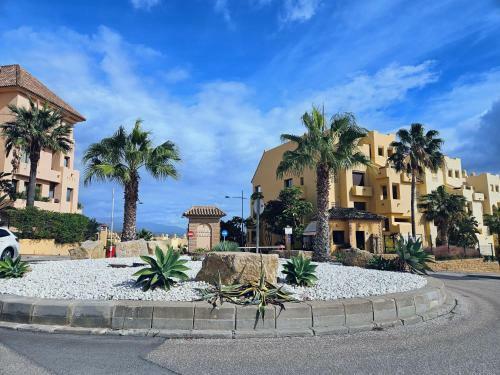 Apartamento Duquesa 2 Bed With Sea And Golf Views And 5 Pools