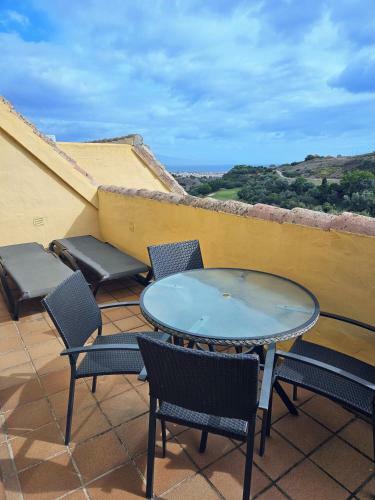 Apartamento Duquesa 2 Bed With Sea And Golf Views And 5 Pools