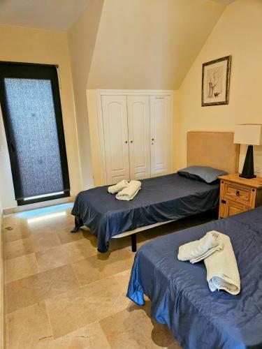 Apartamento Duquesa 2 Bed With Sea And Golf Views And 5 Pools