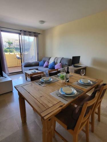 Apartamento Duquesa 2 Bed With Sea And Golf Views And 5 Pools