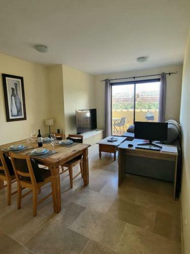 Apartamento Duquesa 2 Bed With Sea And Golf Views And 5 Pools