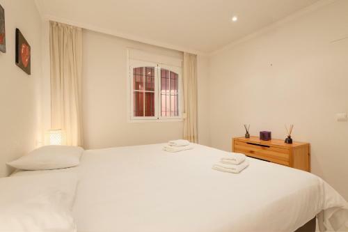 Apartamento 2 Bedroom Front Line Beach Flat In Costabella, Marbella, Marbella