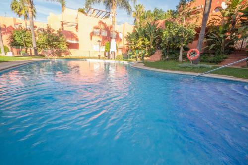 Apartamento 2 Bedroom Front Line Beach Flat In Costabella, Marbella, Marbella