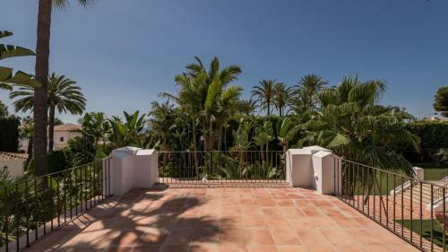 Lvone, Villa In Los Verdiales, Golden Mile