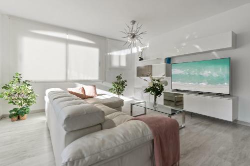 Amplio Y Luminoso Apartamento En 1 L�nea Playa