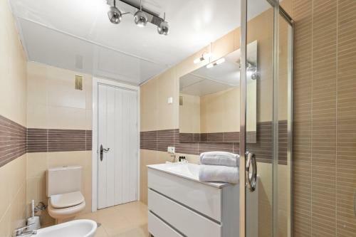 Amplio Y Luminoso Apartamento En 1 L�nea Playa