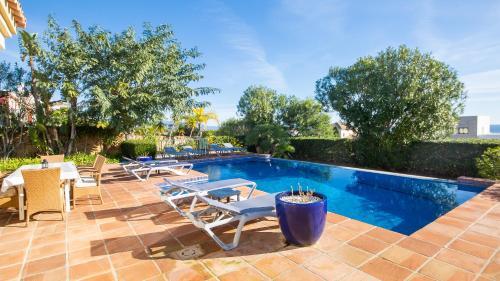 Villa Marmol 162