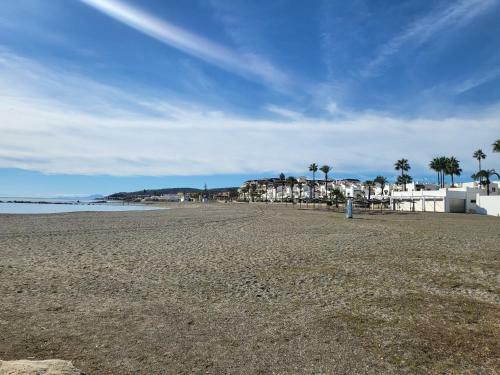Detached Villa With Private Heated Infinity Pool Close To Port And Beach