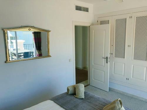 Detached Villa With Private Heated Infinity Pool Close To Port And Beach