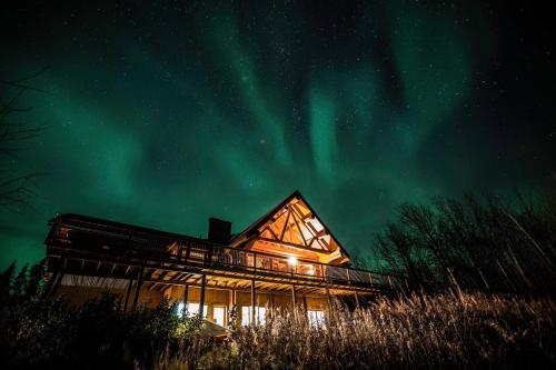 Hotel Inn On The Lake - Whitehorse