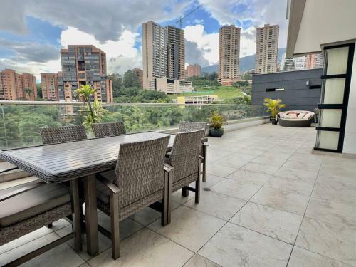 Apartamento 201 Huge Terrace And Beautiful View In El Poblado
