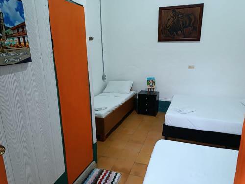 Hostal Jard�n-house