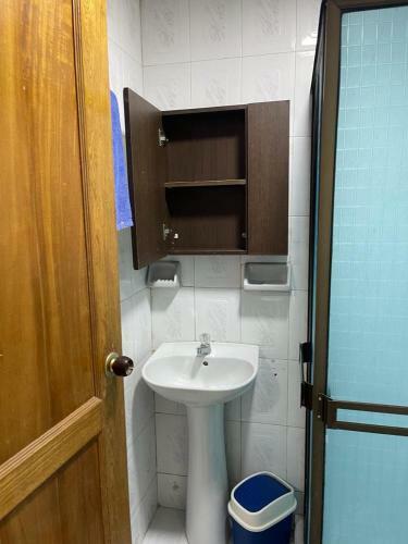 Apartamento Confortable, Tranquilo Y Ubicacion Aeropuerto
