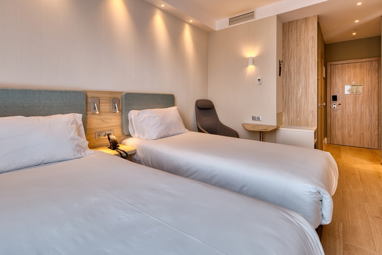 Hotel Holiday Inn Express Madrid Airport
