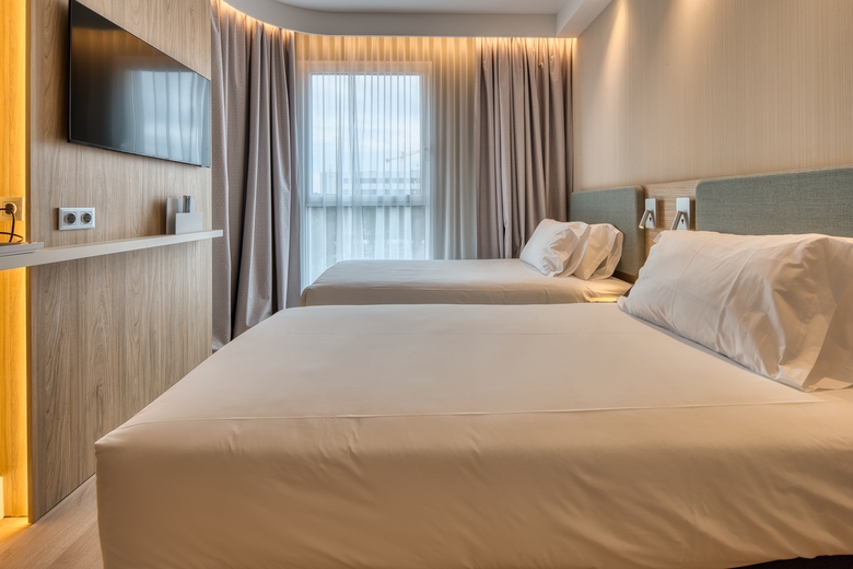 Hotel Holiday Inn Express Madrid Airport