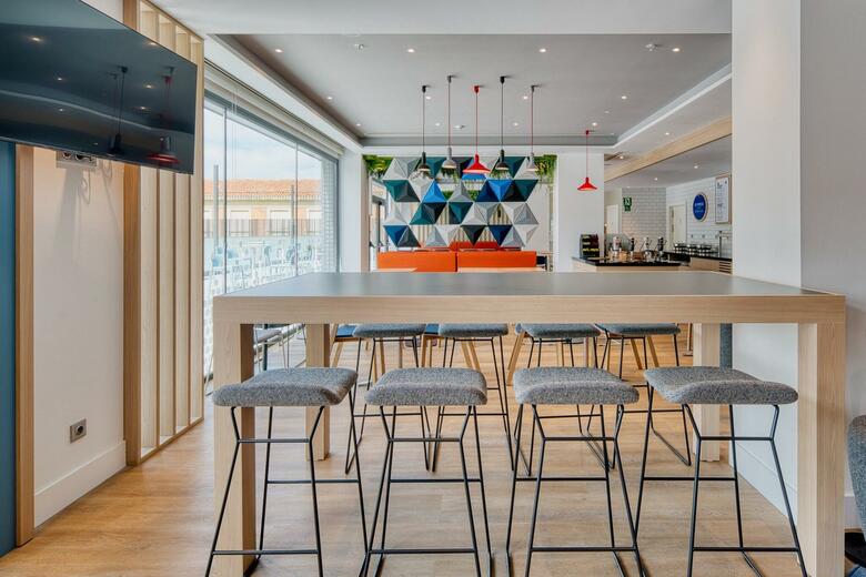 Hotel Holiday Inn Express Madrid Airport