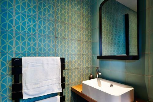 Hostal Maison Arbolateia