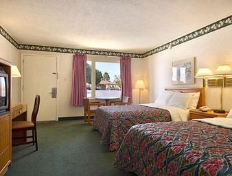 Motel Travelodge Ridgeway Martinsville