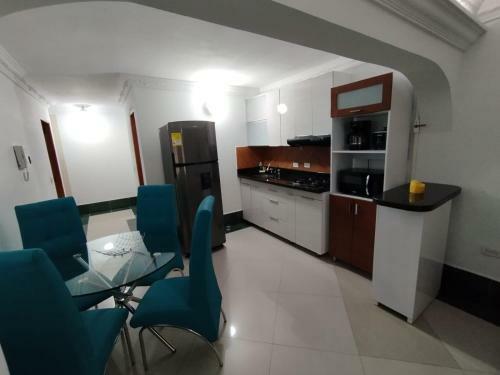 Apartamento Apto Laureles Estad�o. Cerca A La 70