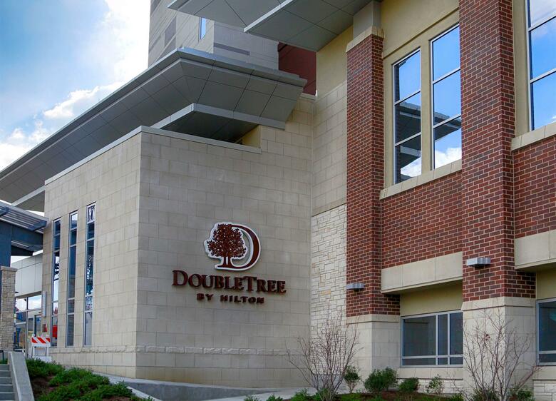 Hotel Doubletree By Hilton Lawrenceburg