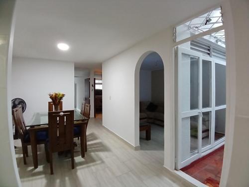 Moderno Condominio