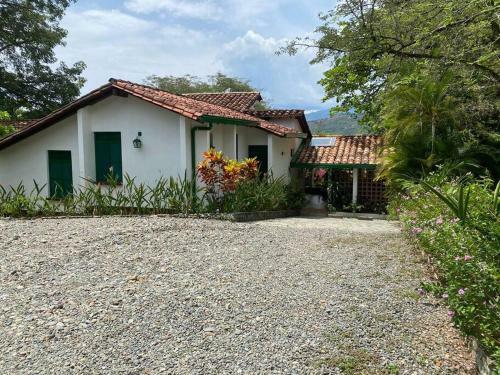 Wonder House In San Jeronimo