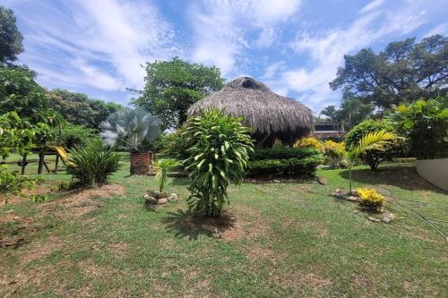 Wonder House In San Jeronimo