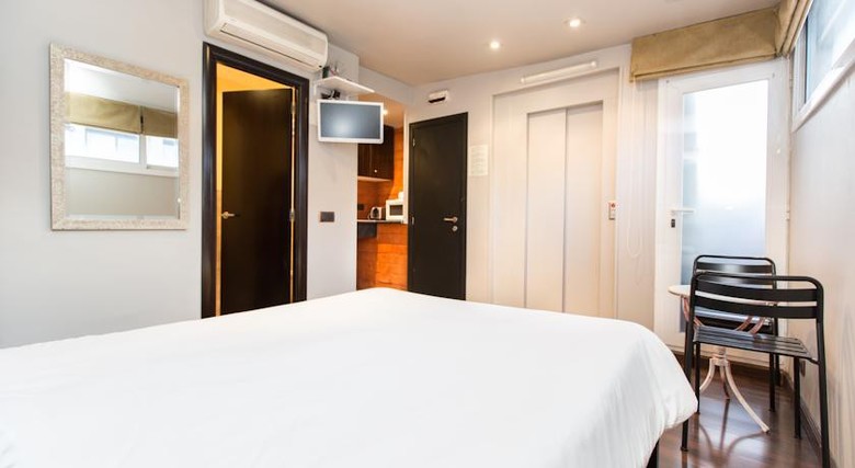 Apartamentos Ainb Born Damas