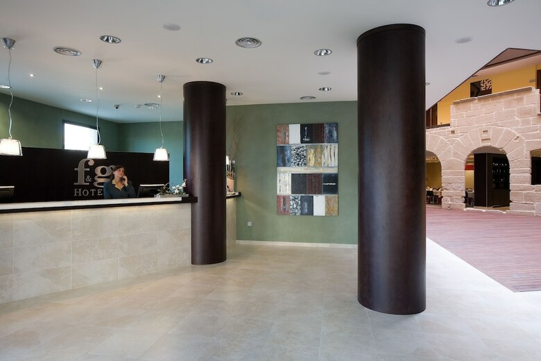 Hotel F&G Logro�o