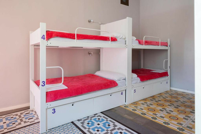 Albergue Purple Nest