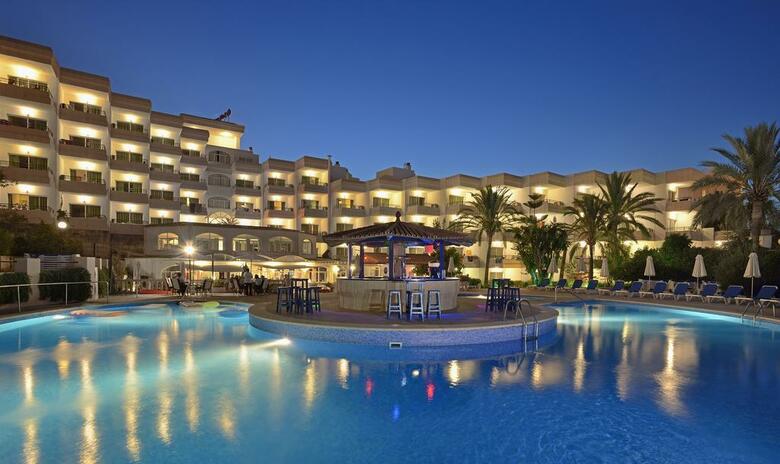 Apartamentos Sol Lunamar