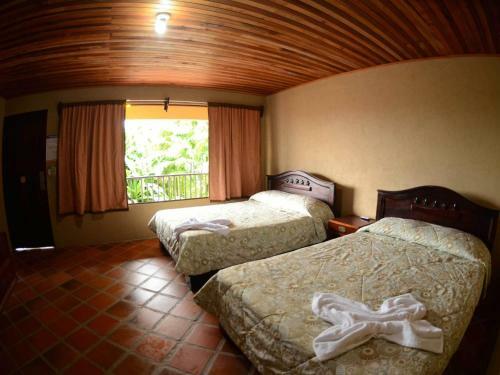Hostal Arenal Backpackers Resort