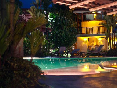 Hostal Arenal Backpackers Resort