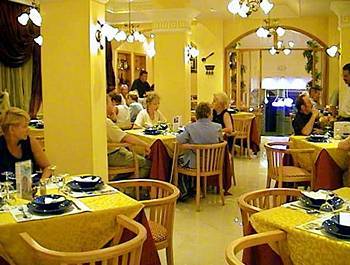 Hotel Mounia