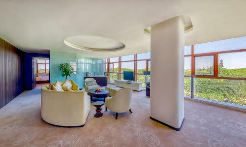 Hotel Grand Metropark Resort Yangcheng Suzhou
