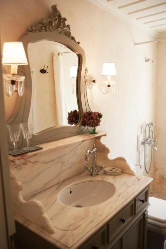 Hostal Amaryllis Luxury Guest House