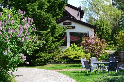 Bed & Breakfast Go?ciniec Yaga