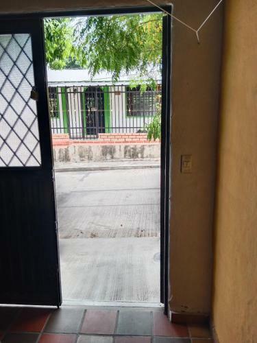 C�moda Casa Estilo Colonial En Rivera