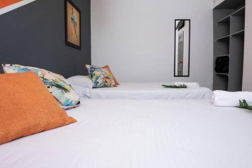 Apartamento Pleasant House 20 People In Laureles
