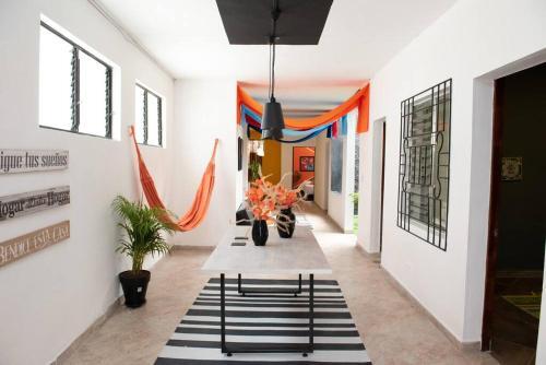 Apartamento Pleasant House 20 People In Laureles