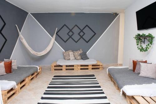 Apartamento Pleasant House 20 People In Laureles
