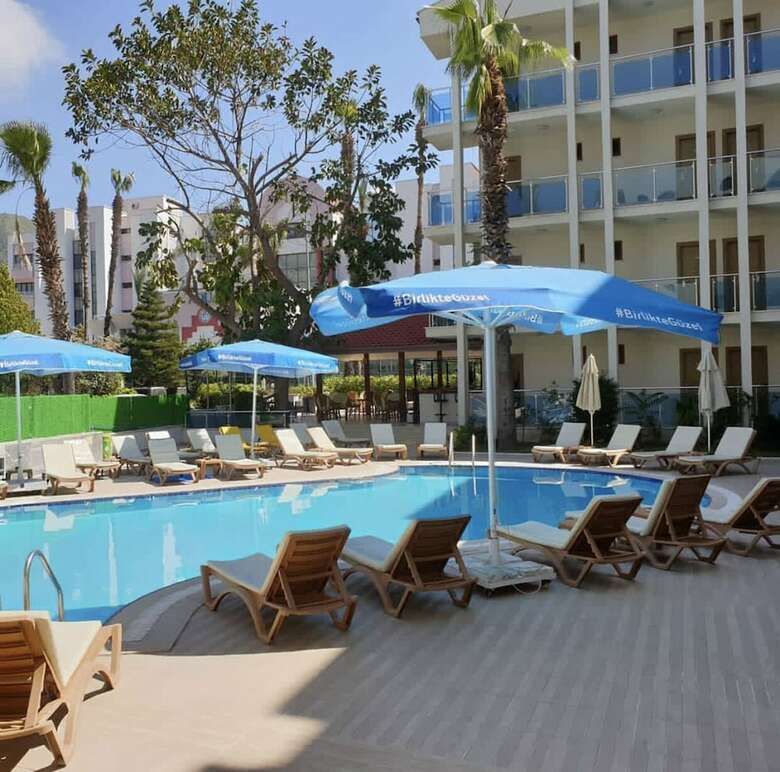 Astoria Beach Hotel