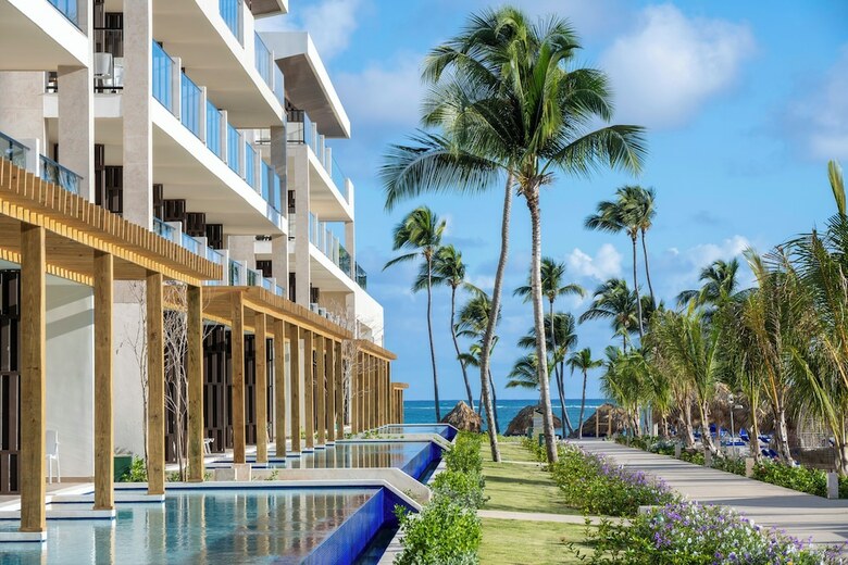 Hotel Serenade All Suites - Adults Only Resort