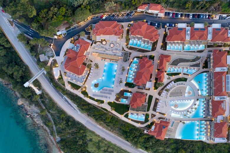 Cora Hotel & Spa