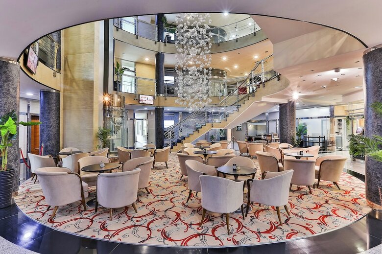 Kings Park Hotel